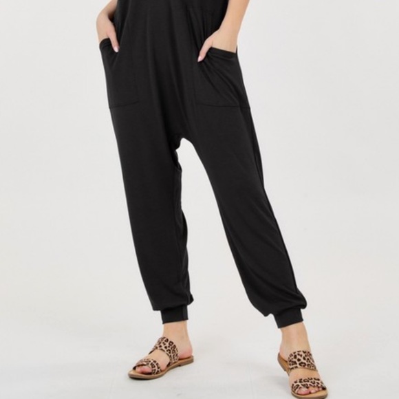 WOMEN'S COMFY V NECK SHORT SLEEVE JUMPSUIT - BLACK - Picture 4 of 5